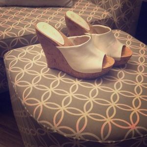 Jessica Simpson wedges